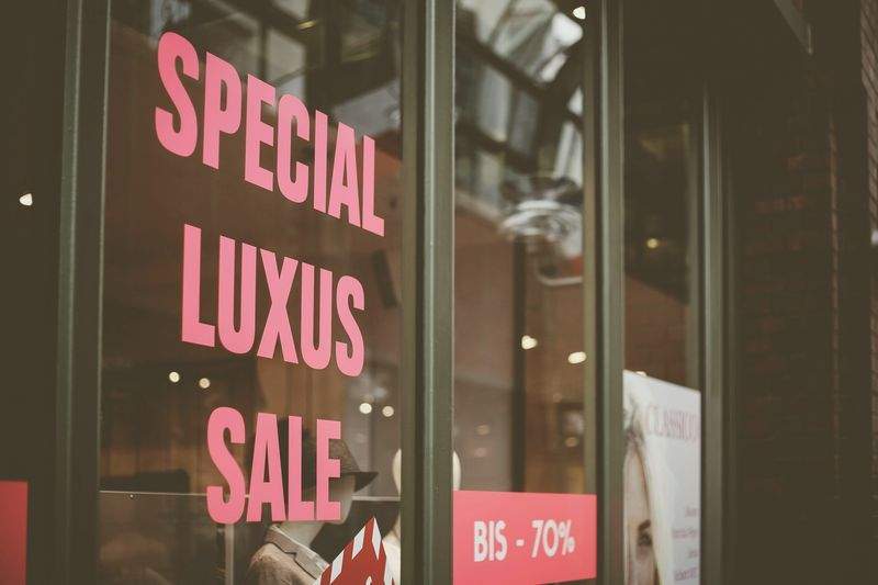 四季販促デザイン株式会社 15
